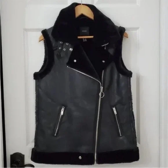 Forever 21 Black faux Leather fur lined moto Vest - Picture 3 of 5
